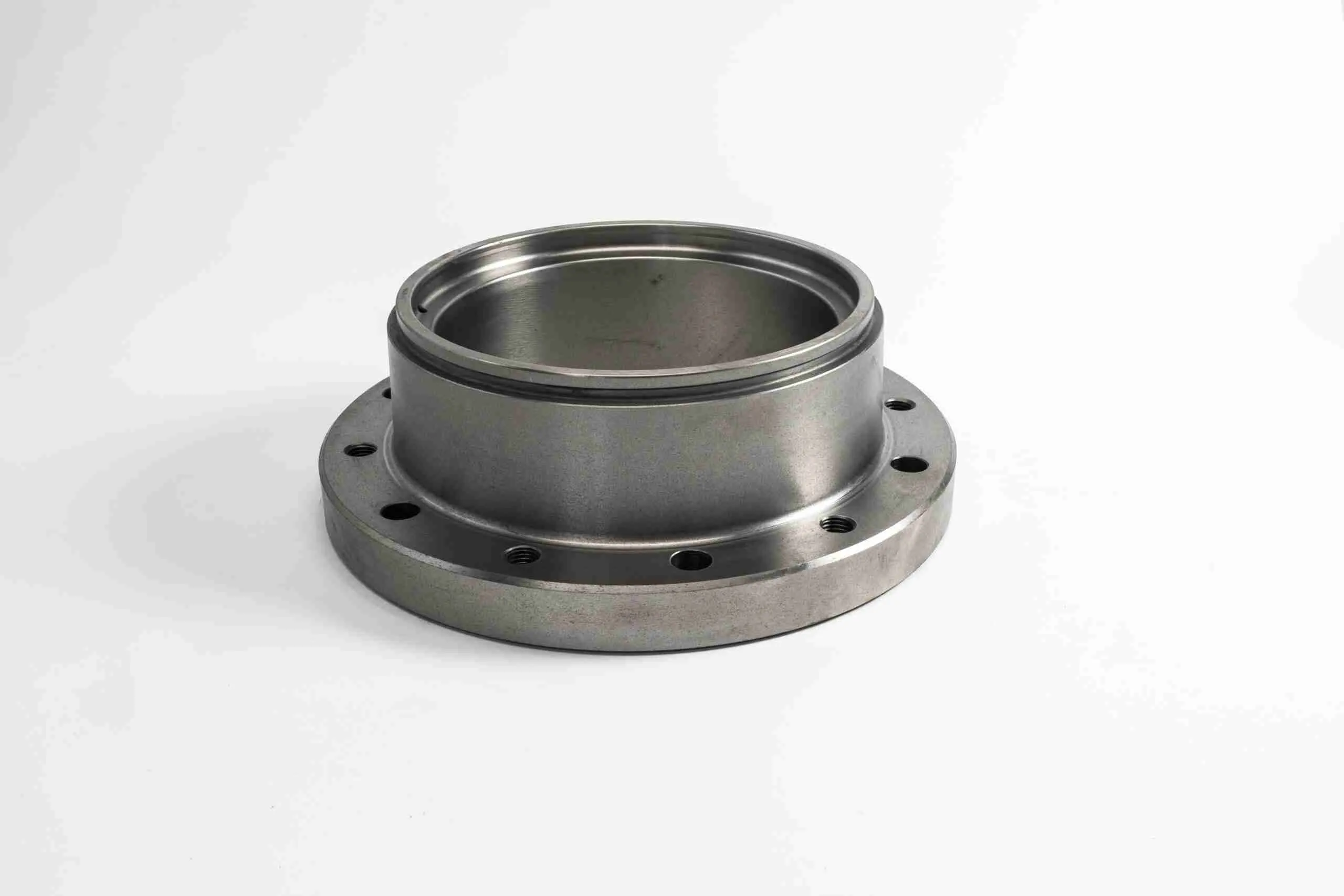 Spider Bushing For Sandvik Cone Crusher - Image 4