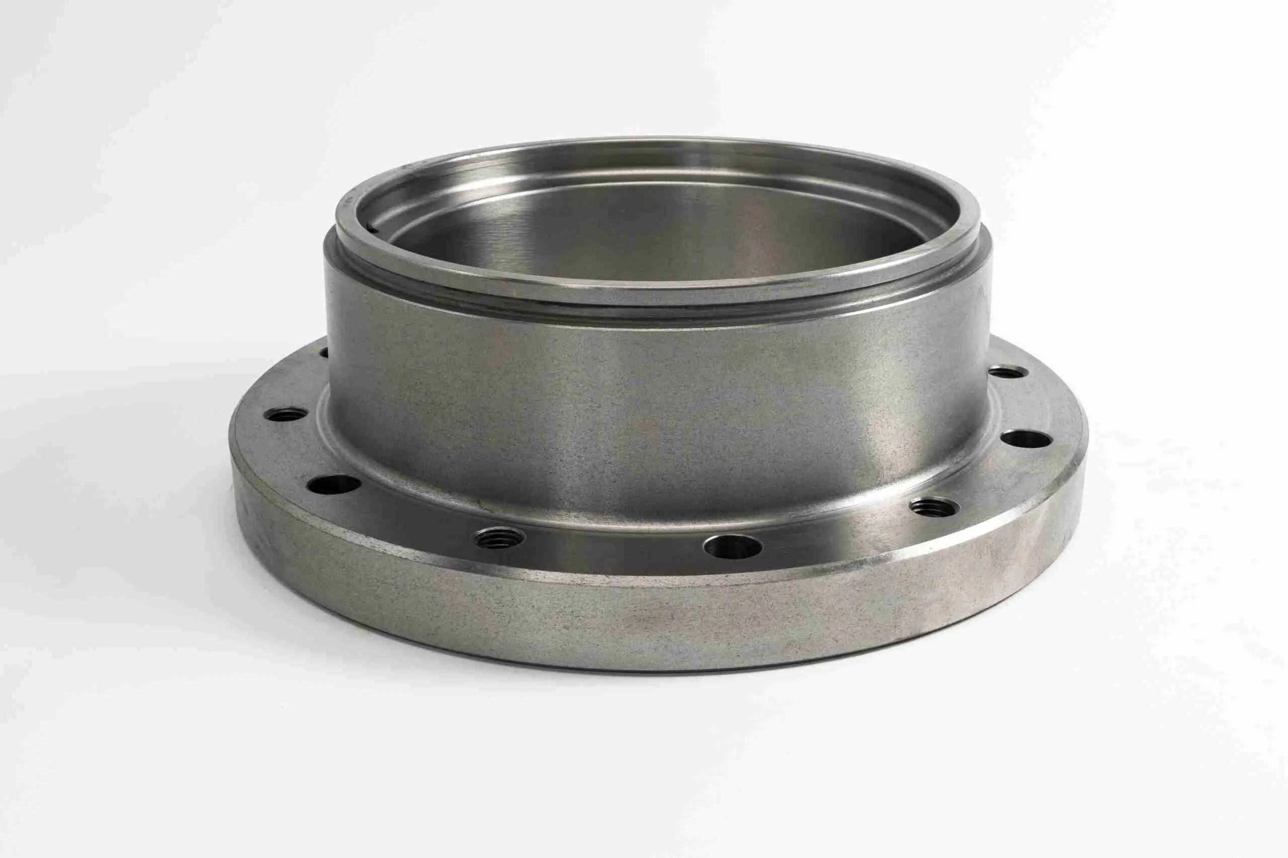 Spider Bushing For Sandvik Cone Crusher - Image 2